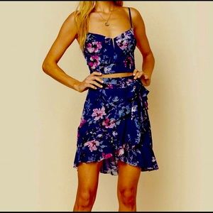 BLUE LIFE floral two piece 🌸💜💙🤍
